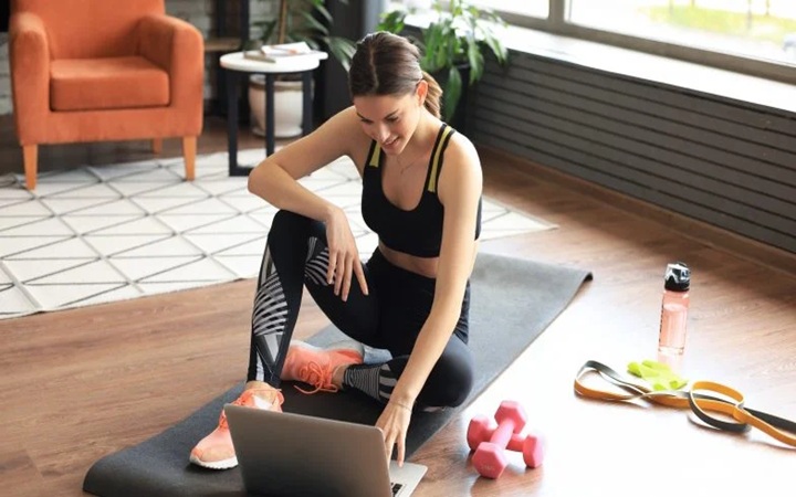      Jak zacząć ćwiczyć? Bezpieczne sposoby na podniesienie aktywności        