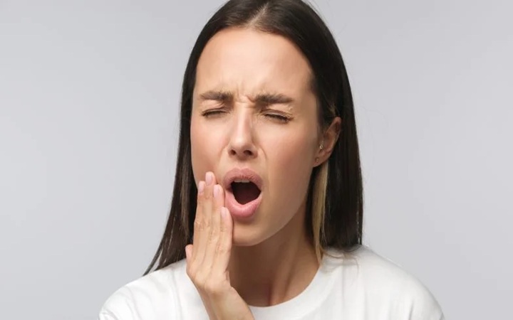   Owrzodzenia jamy ustnej. Przyczyny, objawy i leczenie     