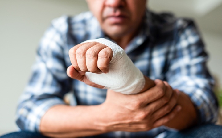   Żywica świerkowa w leczeniu ran  