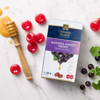 Manuka Health, cukierki z miodem Manuka MGO 400 + i witaminą C, o smaku czarnej porzeczki, 15 sztuk - 2 Manuka Health, cukierki z miodem Manuka MGO 400 + i witaminą C, o smaku czarnej porzeczki, 15 sztuk - 2 - zdjęcie produktu