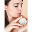Ministerstwo Dobrego Mydła Facegroovin' Eco Glitter, bio brokat do zdobienia ciała i twarzy, Silver, 10 g - miniaturka 3 zdjęcia produktu