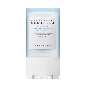 Skin1004 Madagaskar Centella Hyalu-Cica, nawilżająco-matujący krem przeciwsłoneczny w sztyfcie, SPF 50+, 20 g - zdjęcie produktu
