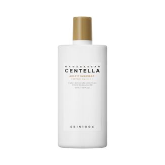 SKIN1004 Madagascar Centella Air-Fit Suncream Plus, krem ochronny, SPF 50+, 50 ml SKIN1004 Madagascar Centella Air-Fit Suncream Plus, krem ochronny, SPF 50+, 50 ml - zdjęcie produktu