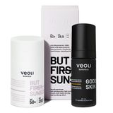 Zestaw Veoli Botanica But First, Sunscreen, szerokopasmowy lekki krem ochronny przeciw fotostarzeniu o działaniu nawilżająco-łagodzącym, SPF 50+, 50 ml + serum do twarzy, 30 ml - miniaturka zdjęcia produktu