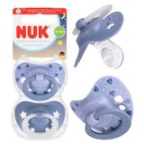 NUK First Choice, smoczek uspokajający Classic Day & Night, świecący w ciemności, 18-36 miesięcy, silikonowy, anatomiczny, 2 sztuki - miniaturka zdjęcia produktu