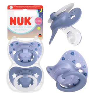 NUK First Choice Classic Day & Night, smoczek uspokajający, 6-18 miesięcy, silikonowy, anatomiczny, 2 sztuki NUK First Choice Classic Day & Night, smoczek uspokajający, 6-18 miesięcy, silikonowy, anatomiczny, 2 sztuki - zdjęcie produktu